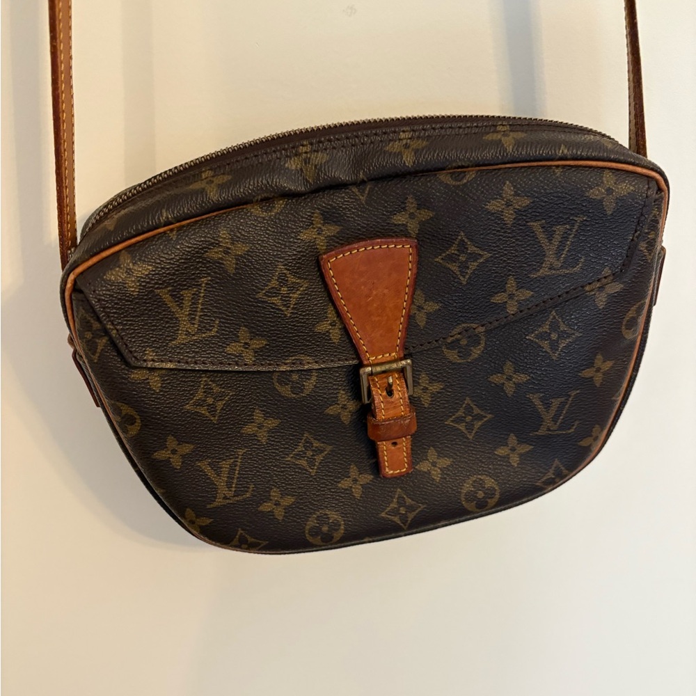 LOUIS VUITTON Monogram Jeune Fille MM Crossbody w/ Dust Bag